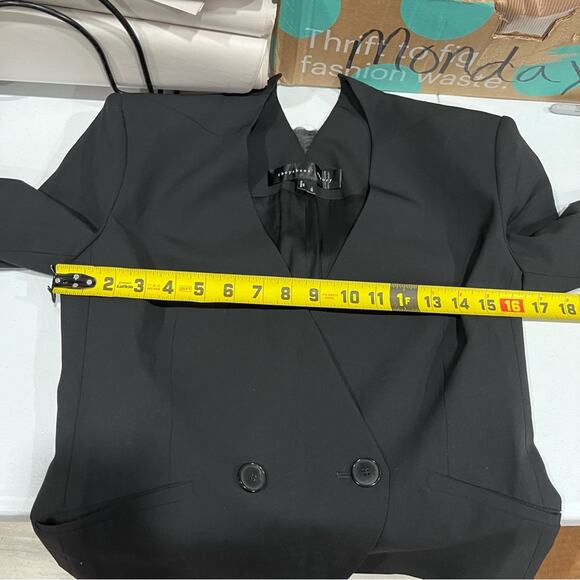 Theyskens’ Theory Black Blazer Structured “Justed” Wool Silk Womens Size 2 - Picture 8 of 10